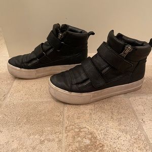 Ash black cool sneaker with double velcro